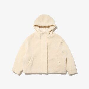 Faux Shearling Jacket with a Hood from Zara🤍🐻